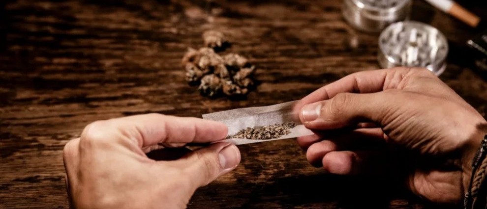 De ce ar trebui sa incerci foitele de rulat tigari Smoking Brown?